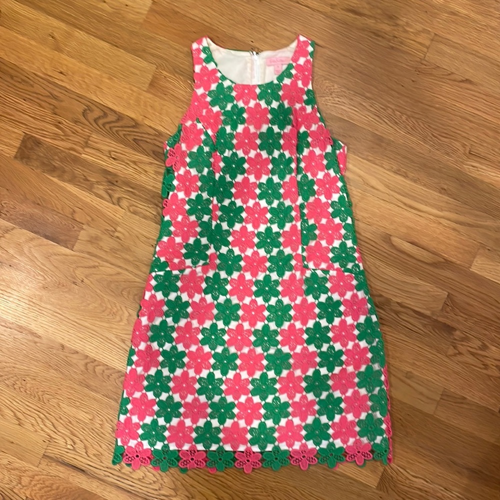 Lilly Pulitzer Truly Petal Sheath Dress, Size 2. Sleeveless. Gently used.